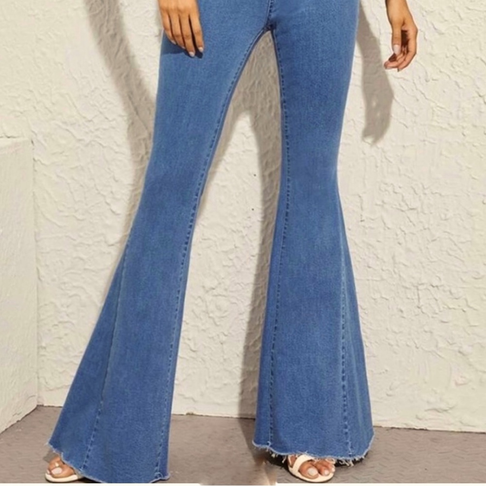Shein Bell Bottom High Rise Raw Cut Denim Stretch Jeans Size Zip-XS